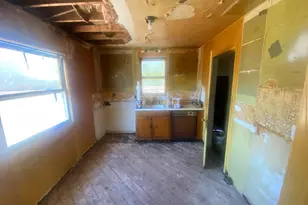 581 Louis Dr, Novato, CA 94945 - Photo 16