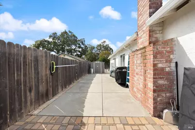 136 Suisun Court, Vacaville, CA 95688 - Photo 38