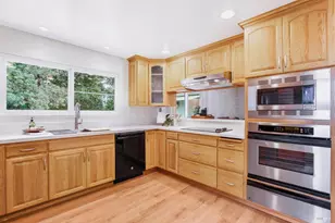 1060 Oakmont Ct, Napa, CA 94559 - Photo 16