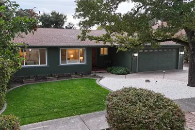 1060 Oakmont Court, Napa, CA 94559 - Photo 6