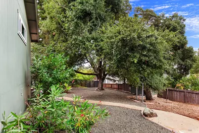 1060 Oakmont Court, Napa, CA 94559 - Photo 54