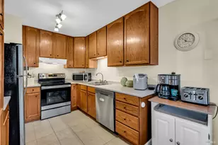 1951 Aletha Ln, Vacaville, CA 95687 - Photo 8