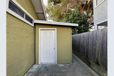 5001 Lakeview Circle, Fairfield, CA 94534 - Photo 12