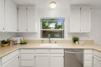 1595 Ingrid Drive, Dixon, CA 95620 - Photo 20