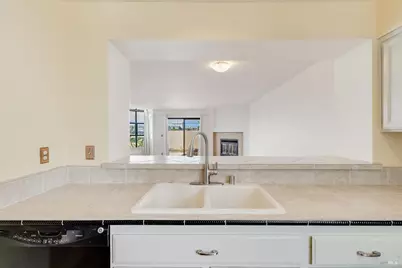 171 Nantucket Lane, Vallejo, CA 94590 - Photo 6