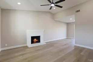 1016 Prairie Dr, Suisun City, CA 94585 - Photo 6