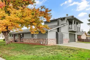 225 E Chestnut St, Dixon, CA 95620 - Photo 1