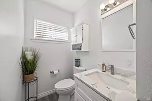 230 E Walnut St, Dixon, CA 95620 - Photo 16