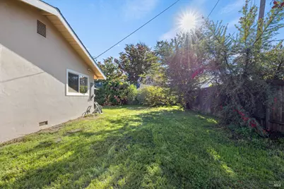 230 E Walnut Street, Dixon, CA 95620 - Photo 26