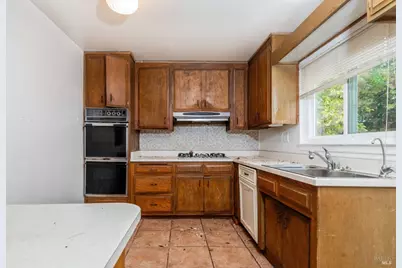 75 San Carlos Way, Novato, CA 94945 - Photo 6