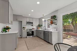 907 Shelduck Ct, Suisun City, CA 94585 - Photo 12