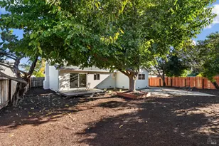 907 Shelduck Ct, Suisun City, CA 94585 - Photo 30