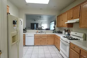 416 Pearce Ct, Suisun City, CA 94585 - Photo 6