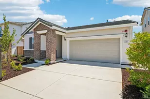 2361 Newcastle Dr, Vacaville, CA 95687 - Photo 2