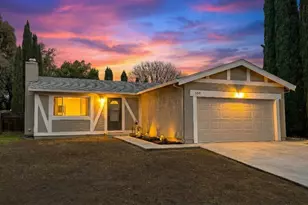 550 W Creekside Cir, Dixon, CA 95620 - Photo 1