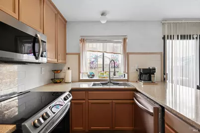 773 Peregrine Way, Vacaville, CA 95687 - Photo 14