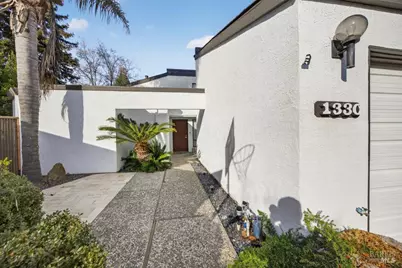 1330 Blackberry Court, Dixon, CA 95620 - Photo 4