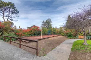 Constance Dr, Vallejo, CA 94590 - Photo 32