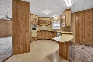 Mobile Dr, Napa, CA 94558 - Photo 14