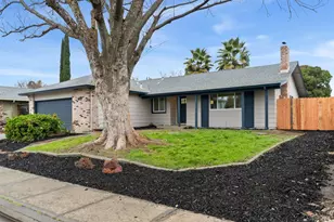 449 Cordoba Ln, Vacaville, CA 95688 - Photo 2