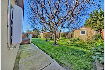 650 W C Street, Dixon, CA 95620 - Photo 40