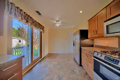 650 W C Street, Dixon, CA 95620 - Photo 12