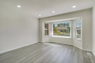 111 Elgin Court, Vallejo, CA 94591 - Photo 8