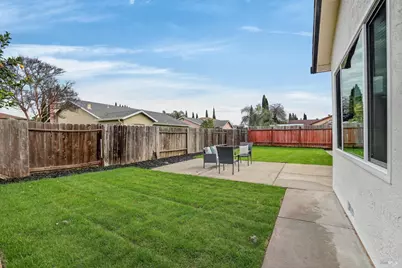904 Labrador Way, Suisun City, CA 94585 - Photo 40