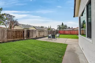 904 Labrador Way, Suisun City, CA 94585 - Photo 40