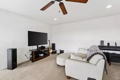 17437 Greenridge Road, Hidden Valley Lake, CA 95467 - Photo 16