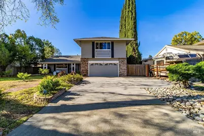 179 Cheyenne Drive, Vacaville, CA 95688 - Photo 2