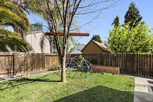 190 Waterford Dr, Vacaville, CA 95688 - Photo 42