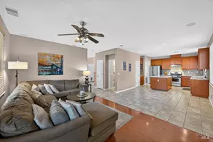 480 Kings Ct, Dixon, CA 95620 - Photo 2