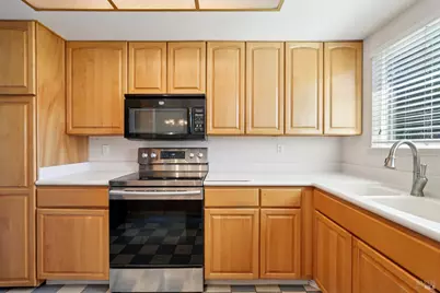 226 Richard Place, Vacaville, CA 95687 - Photo 12