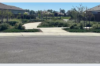625 Peony Court, Dixon, CA 95620 - Photo 2