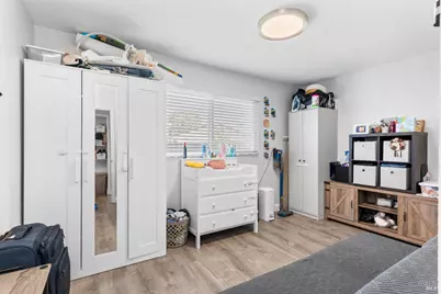 308 Livingston Avenue, Vacaville, CA 95687 - Photo 14