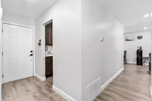 308 Livingston Ave, Vacaville, CA 95687 - Photo 12