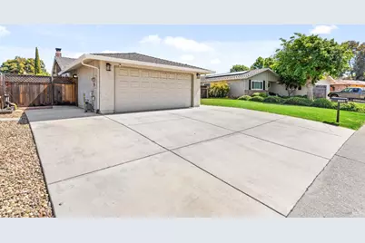 308 Livingston Avenue, Vacaville, CA 95687 - Photo 2