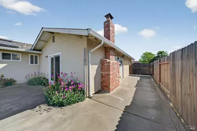 279 Livingston Avenue, Vacaville, CA 95687 - Photo 26