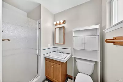 279 Livingston Avenue, Vacaville, CA 95687 - Photo 16