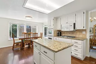 1422 Roman Dr, Rohnert Park, CA 94928 - Photo 20