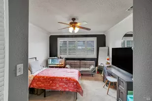 1066 Woodridge Dr, Vacaville, CA 95687 - Photo 22