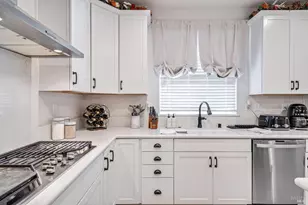 2043 Karen Pl, Rohnert Park, CA 94928 - Photo 8