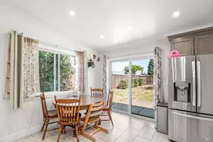 2061 Southwood Dr, Vacaville, CA 95687 - Photo 6