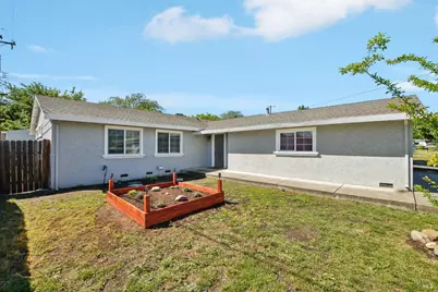 113 Novato Drive, Vacaville, CA 95688 - Photo 4
