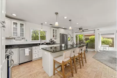 530 Cottonwood Street, Vacaville, CA 95688 - Photo 8