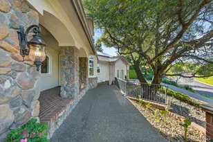 2054 Pinecrest Ct, Vacaville, CA 95688 - Photo 32