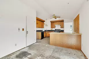 1057 Topsail Dr, Vallejo, CA 94591 - Photo 12