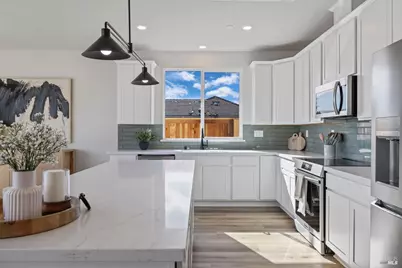 960 Carroll Drive, Vacaville, CA 95687 - Photo 32