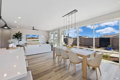 960 Carroll Drive, Vacaville, CA 95687 - Photo 52